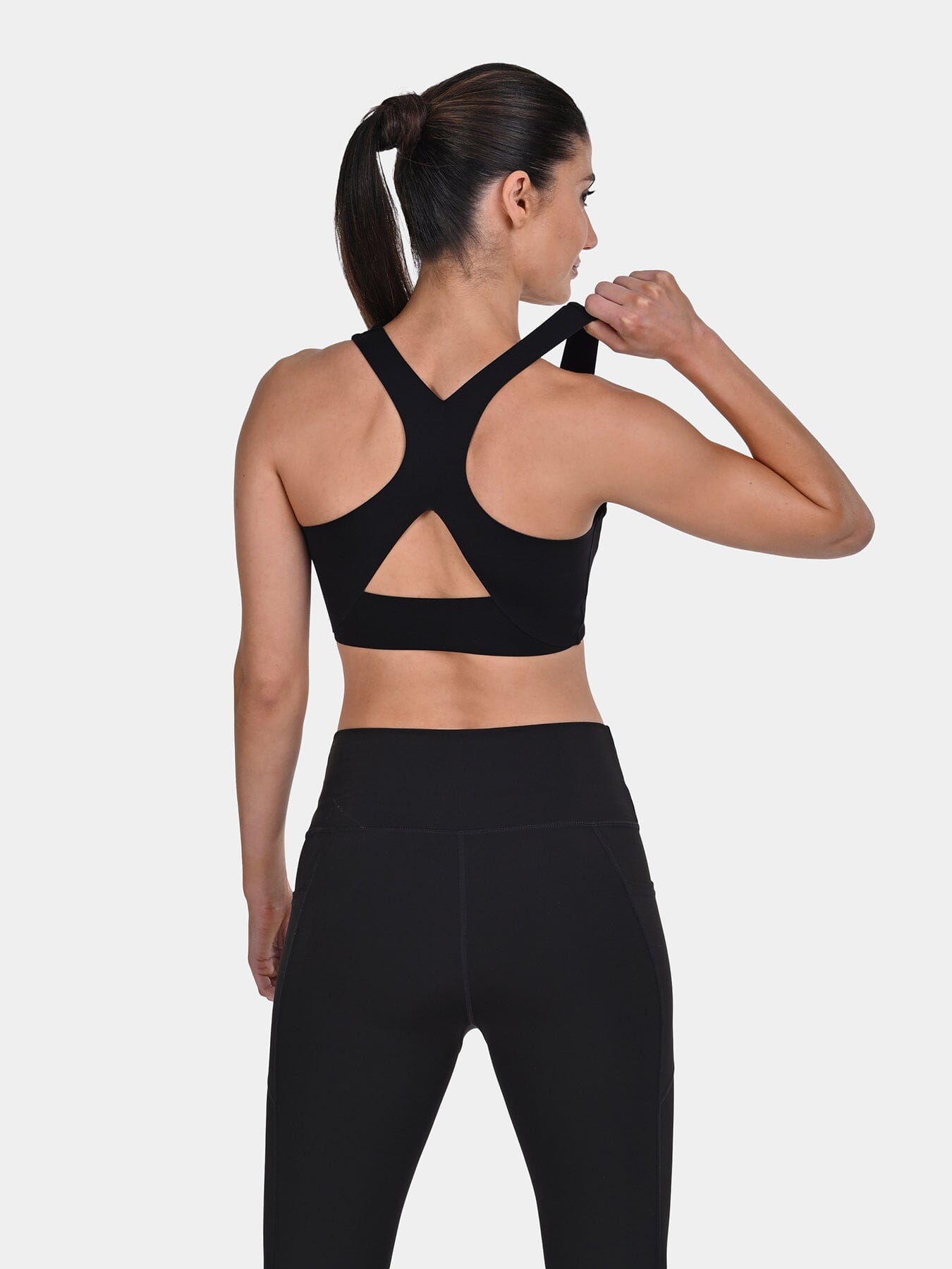TCA Racerback Sports Bra for Women ā Seamless Wireless Bra with Removable Pads for Yoga, Pilates & Low-Impact Training