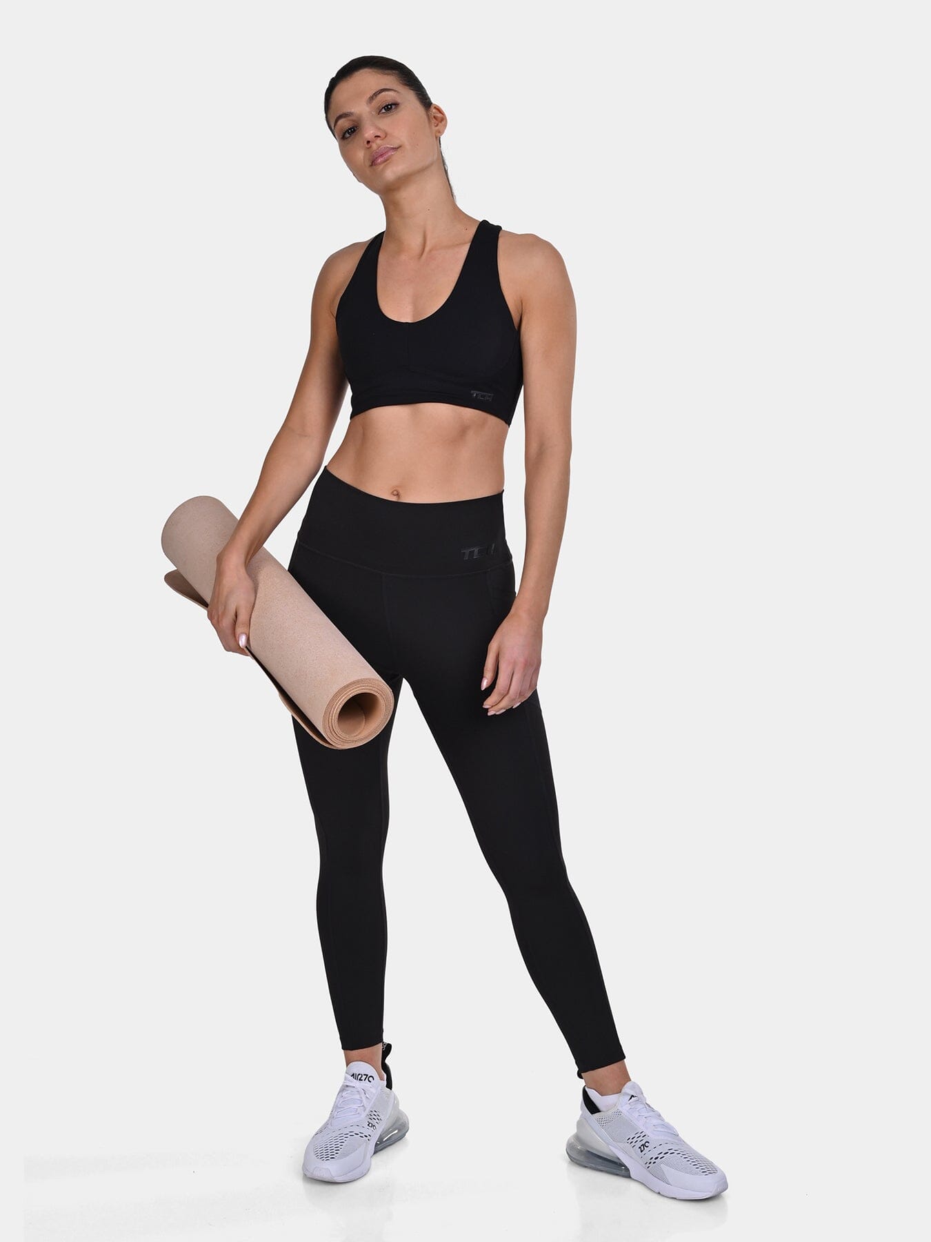 TCA Racerback Sports Bra for Women ā Seamless Wireless Bra with Removable Pads for Yoga, Pilates & Low-Impact Training