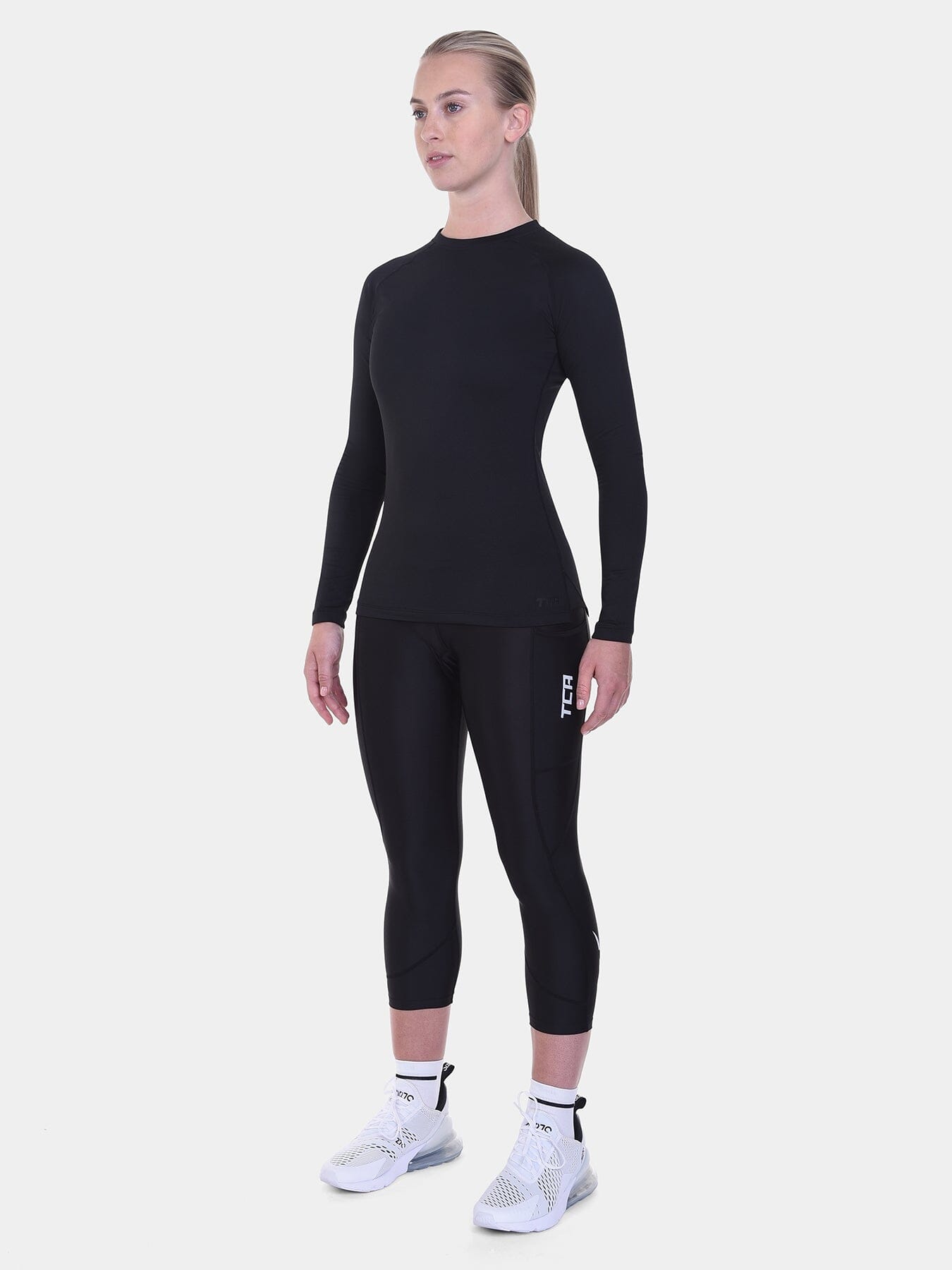 Padded Capri Cycling Leggings For Women With Reflective Strips & Side Pocket